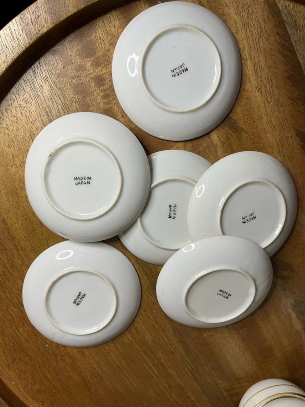 Vintage MINIATURE 28 piece Porcelain Tea Set‎